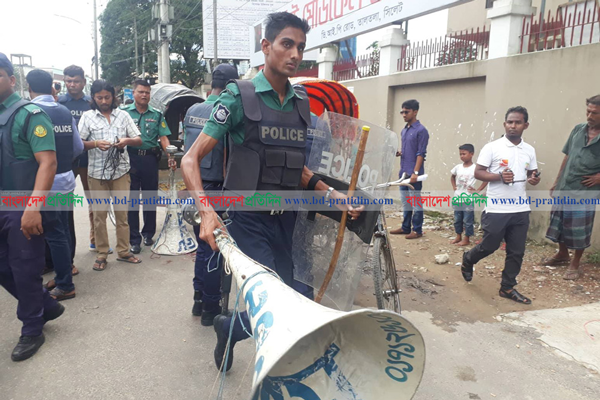 সিলেটে ছাত্রদলের মিছিলে পুলিশের ফাঁকা গুলি, আটক ১৩