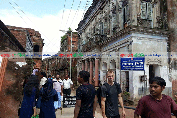 ঐতিহ্যের স্মারক ‘পানাম নগর’