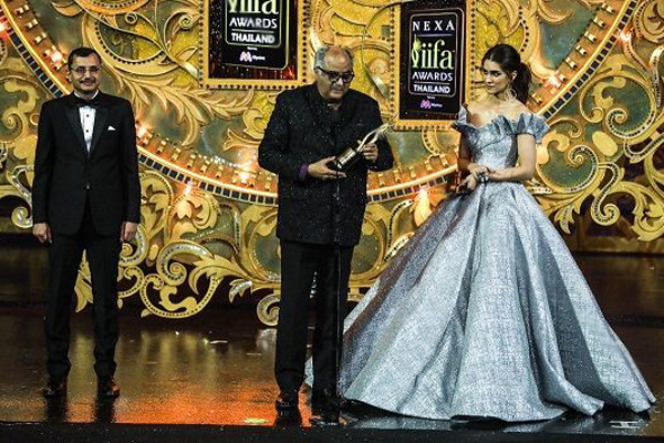 আইফাতেও সেরা শ্রীদেবী