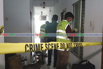'পরকীয়ায়' খুন হয় সেই ব্যবসায়ী, তরুণী গ্রেফতার  
