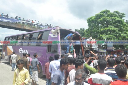 সিদ্ধিরগঞ্জে সড়ক দুর্ঘটনায় ৫ যাত্রী আহত

