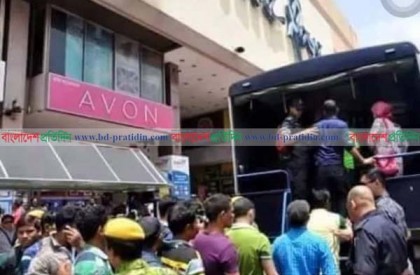 মালয়েশিয়ায় ধর-পাকড় অভিযান, আটক প্রায় তিন শতাধিক