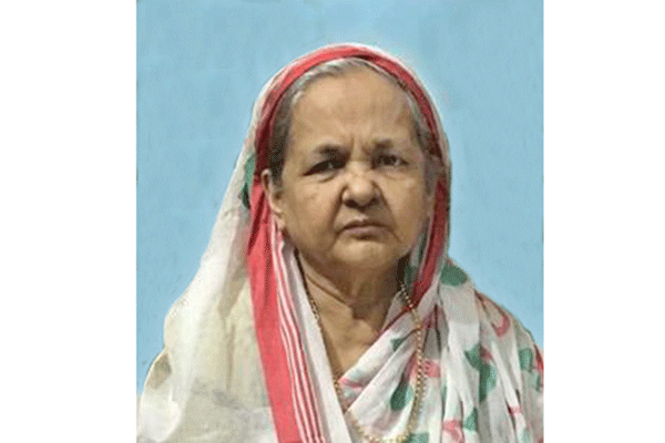 মায়ের জন্য দোয়া চাইলেন ইসমাইল চৌধুরী সম্রাট