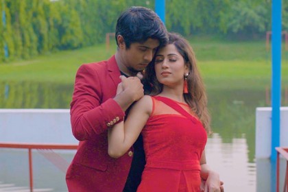 তৌসিফ-মাহা দম্পতির প্রেমের গান! (ভিডিও)