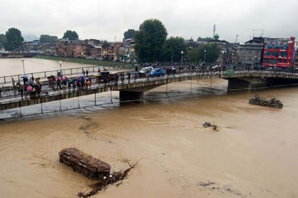 জম্মু-কাশ্মীরে বন্যা, তীর্থ যাত্রা স্থগিত
