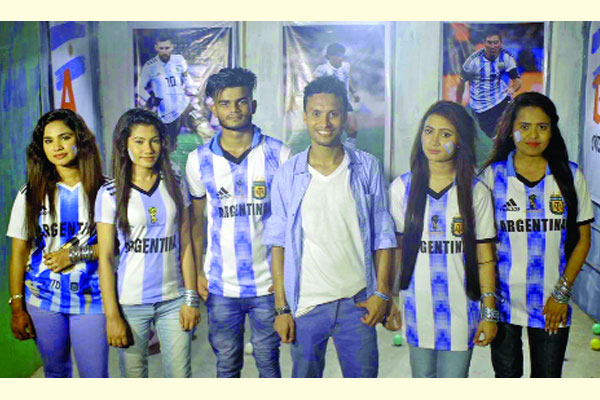 স্ম্যাক আজাদের আর্জেন্টিনার গান