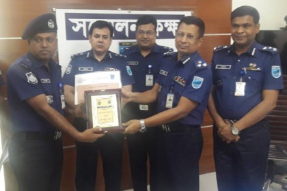 ঢাকা রেঞ্জের শ্রেষ্ঠ এএসপি শরফুদ্দিন 