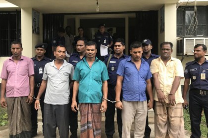 বাগেরহাটে ডাকাত দলের ৫ সদস্য গ্রেফতার

