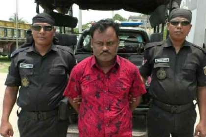 নাটোরে ভুয়া র‌্যাব সদস্য আটক