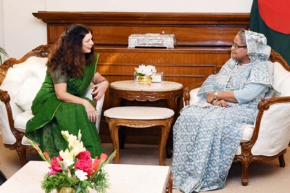 ইইউ রাষ্ট্রদূতকে গ্রহণযোগ্য নির্বাচনের আশ্বাস প্রধানমন্ত্রীর