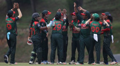 ৯ উইকেটে স্কটল্যান্ডকে হারাল নারী ক্রিকেট দল