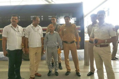 দেশে ফিরলেন বাদল ফারাজি