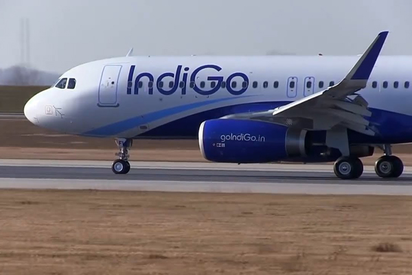 হৃদরোগে আক্রান্ত যাত্রী, বিমানের জরুরি অবতরণ