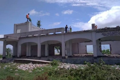 মাদারীপুর শিবচরে নদীভাঙ্গন, ব্যাপক ক্ষয়ক্ষতির শঙ্কা