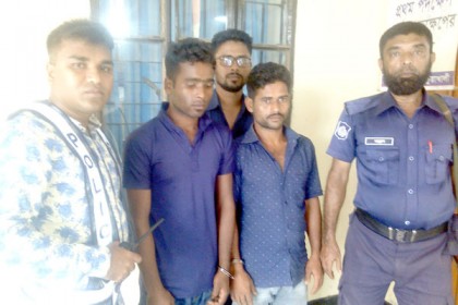 কলাপাড়ায় দুই মাদক ব্যবসায়ী আটক
