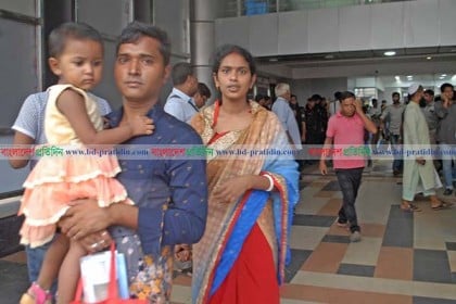 চট্টগ্রামে বেসরকারি হাসপাতাল থেকে বের করে দেওয়া হচ্ছে রোগীদের