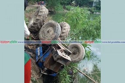 কুমিল্লায় সড়ক দুর্ঘটনায় শিশুসহ নিহত ২