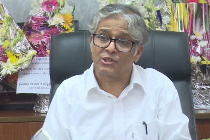 জঙ্গিদের মতো কোটা আন্দোলনে ছাত্রীদের ব্যবহার করা হচ্ছে: ঢাবি ভিসি