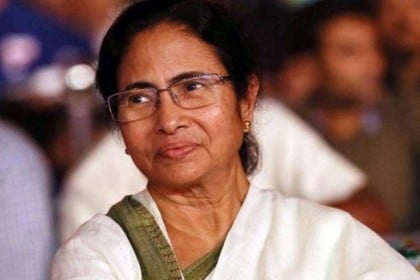 বাংলাদেশের সাথে ছিটমহল বিনিময় 'সংহতির সেতুবন্ধন': মমতা
