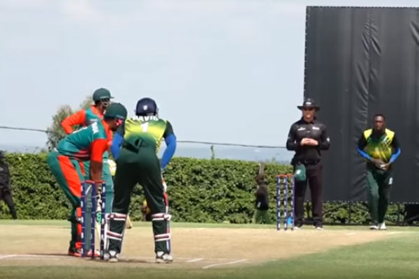 টি-টোয়েন্টিতে ইতিহাস গড়ল কেনিয়া