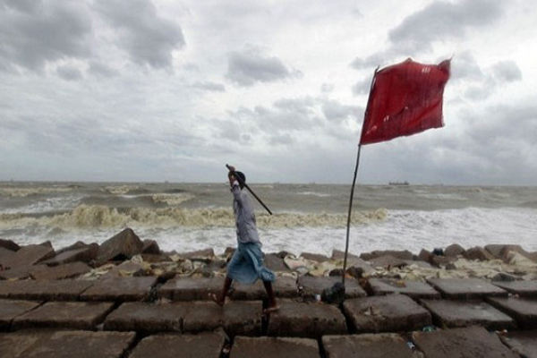 সমুদ্র বন্দরে ৩ নম্বর সর্তকতা