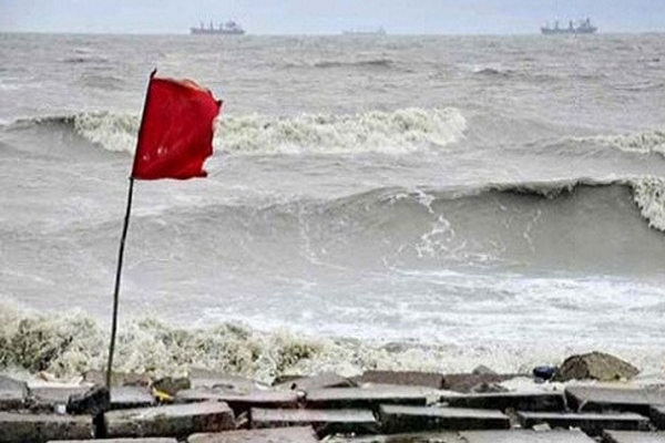 সমুদ্রবন্দরে ৩ নম্বর সতর্কসংকেত