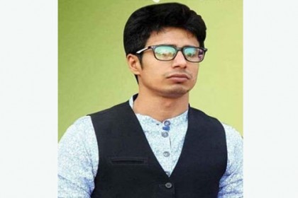 অস্ত্র-গোলাবারুদ ও ইয়াবাসহ ছাত্রলীগ নেতা আটক