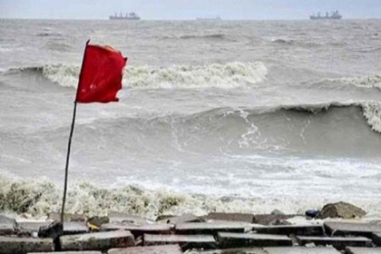 সমুদ্রবন্দরে ৩ নম্বর সতর্কসংকেত