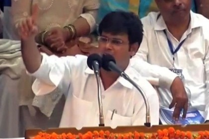 রাহুলকে নিয়ে বিতর্কিত বক্তব্য দেয়া ভারতীয় সেই নেতা বহিষ্কার 