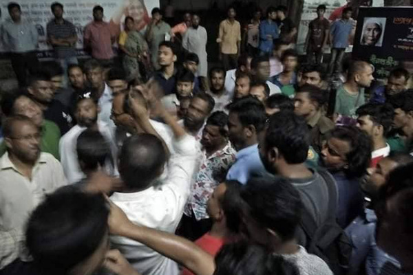 শুটিং চলাকালে এফডিসিতে দুই গ্রুপের সংঘর্ষ, আহত ১