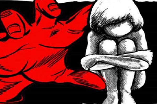 স্কুলের শৌচালয়ে শিক্ষকের ধর্ষণের শিকার ৩য় শ্রেণীর ছাত্রী