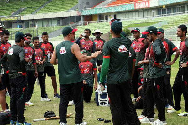 বৃহস্পতিবার প্রস্তুতি ম্যাচে মাঠে নামছে মাশরাফিরা