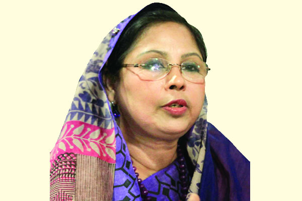 নারীরা চ্যালেঞ্জ নিয়ে কাজ করছে