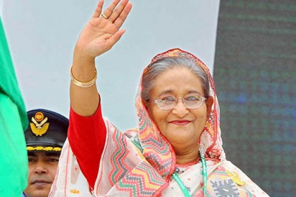 গণসংবর্ধনা মঞ্চে প্রধানমন্ত্রী