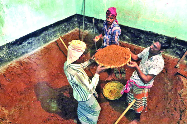 গুপ্তধনের সন্ধানে আজও অভিযান চলবে মিরপুরে