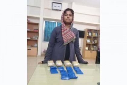 টেকনাফে ইয়াবাসহ রোহিঙ্গা নারী আটক

