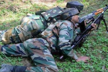 কাশ্মীর সীমান্তে বন্দুকযুদ্ধে ৩ সন্ত্রাসী নিহত