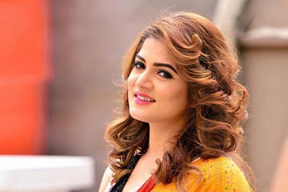 বাংলাদেশে শুটিংয়ের অভিজ্ঞতা নিয়ে যা বললেন শ্রাবন্তী