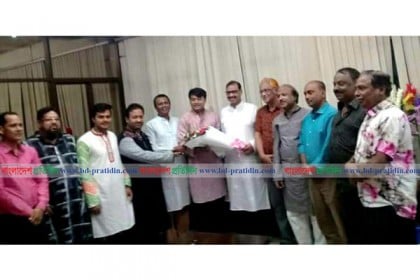 মেয়র নাছিরের সাথে বিএফইউজের নবনির্বাচিত নেতৃবৃন্দের সৌজন্য সাক্ষাৎ