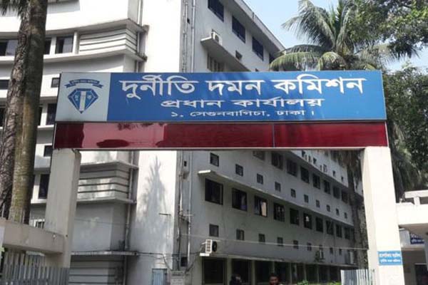 বড়পুকুরিয়া কয়লা খনির এমডিসহ ৪ কর্মকর্তাকে বিদেশ যেতে নিষেধাজ্ঞা