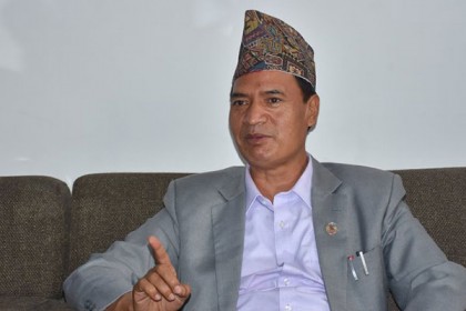 বাংলাদেশে পড়ুয়া নেপালি ছাত্রীদের নিয়ে মন্তব্য করে মন্ত্রীর পদত্যাগ