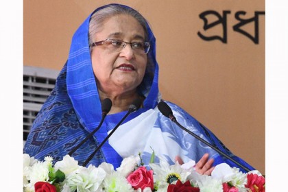 ছেলেদের চেয়ে ভালো করছে মেয়েরা: প্রধানমন্ত্রী