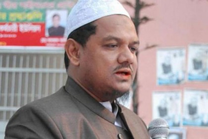 'স্বৈরাচারী সরকার জনগণের বুকে পাথরের মত চেপে বসেছে'