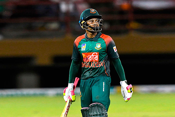 কেন বাতিল হলো মুশফিকের ৪ রান?