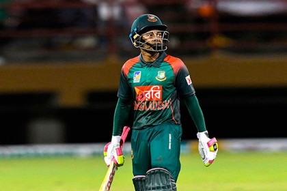 কেন বাতিল হলো মুশফিকের ৪ রান?