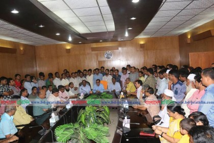 রাবি উপ-উপাচার্যের দায়িত্ব গ্রহণ করলেন অধ্যাপক জাকারিয়া