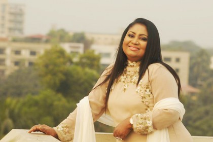 সুস্থ হয়ে বাসায় ফিরলেন বেবী নাজনীন