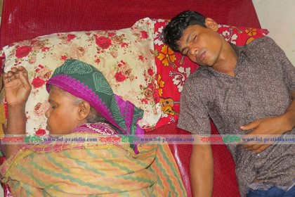 মোরেলগঞ্জে পরিবারের সবাইকে অজ্ঞান করে মালামাল লুট