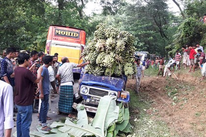 লামায় বাস-জিপ সংঘর্ষে আহত ১৮
