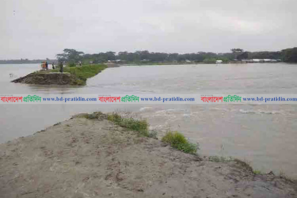 শরণখোলার সাউথখালীর বেড়িবাঁধে ফের ভয়াবহ ভাঙন